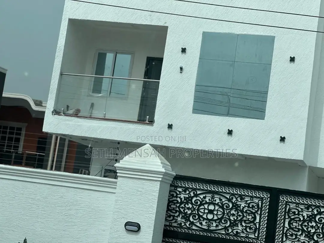 3bdrm House in Skm Property, Ashaley Botwe for sale
