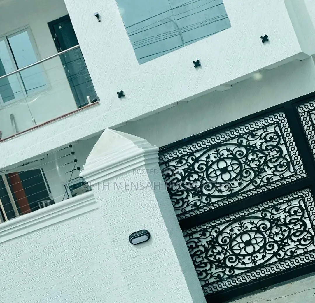 3bdrm House in Skm Property, Ashaley Botwe for sale