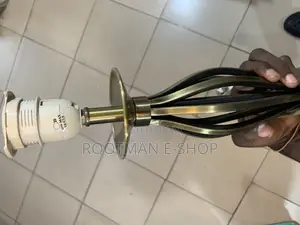 Quality Heavy Vintage Brass Antique Swirl Table Lamp