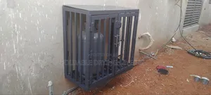 Double Gas Cylinder Cage