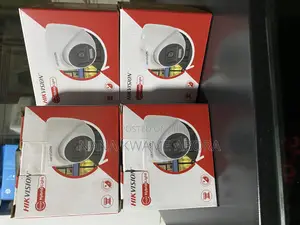 Hikvision / 5mp Dome Camera Smart Hybrid Light With Mic