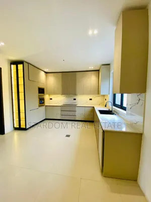 4bdrm Duplex in Dzorwulu for sale
