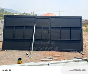 Metallica Gate