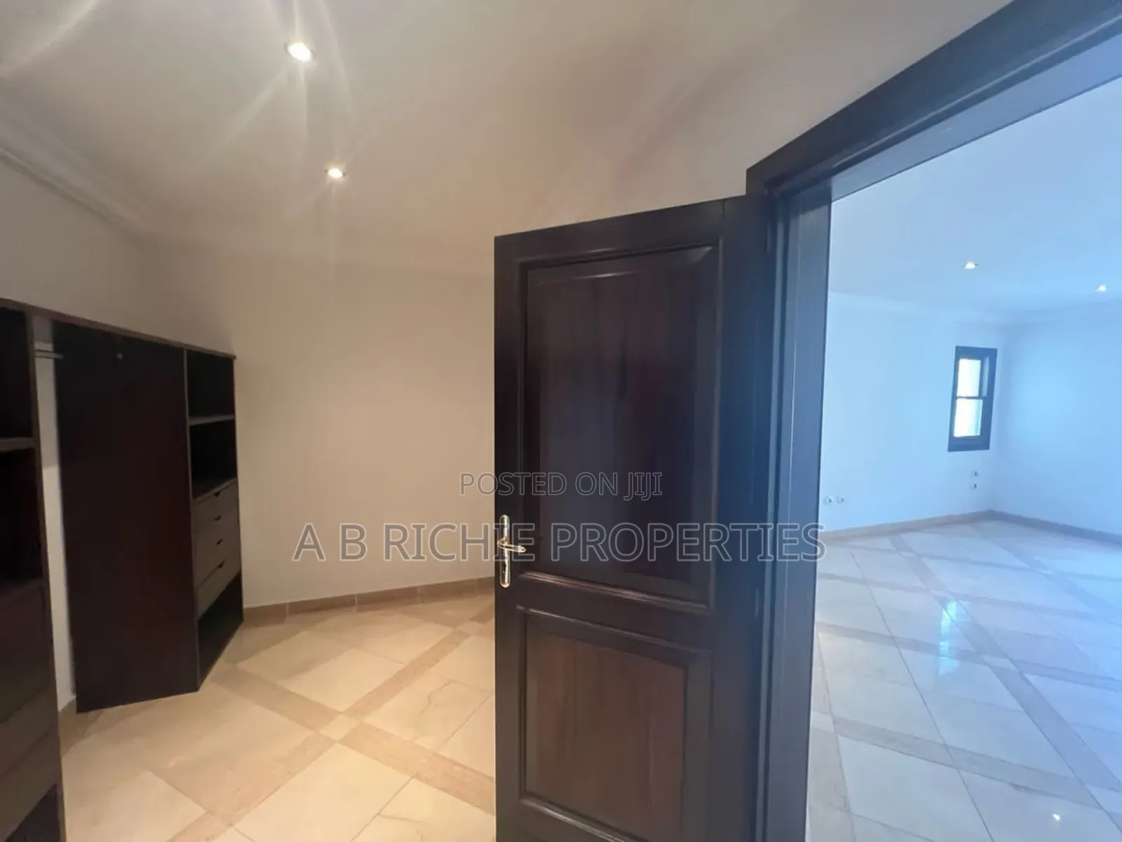 5bdrm Mansion in Ab Richie Properties, East Legon for sale