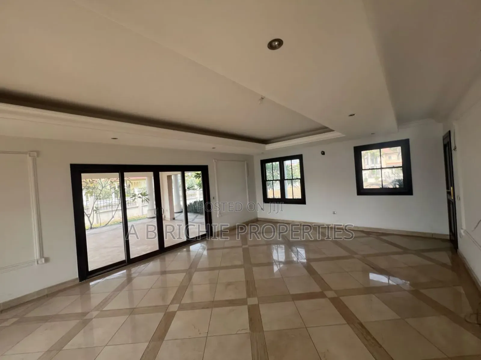 5bdrm Mansion in Ab Richie Properties, East Legon for sale