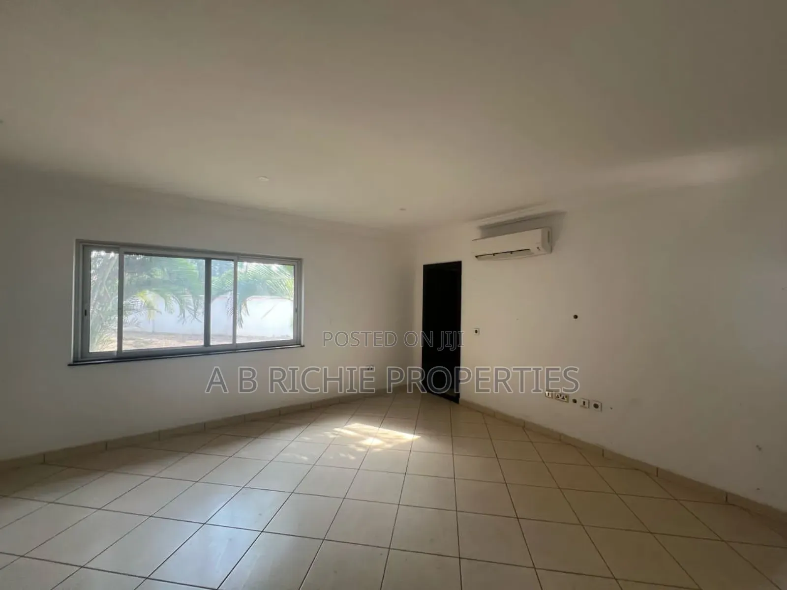 5bdrm Mansion in Ab Richie Properties, East Legon for sale