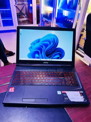 Laptop MSI GL63 8RC 16GB Intel Core I5 HDD+SSD 256GB