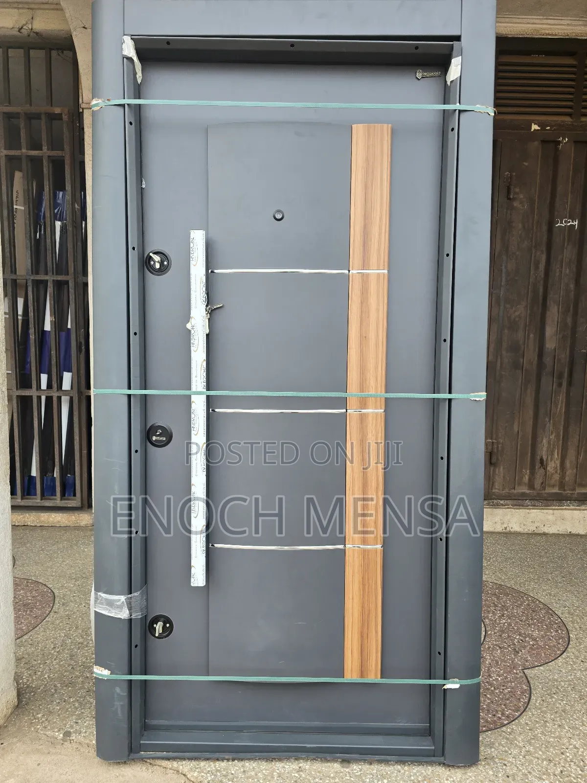 Ced Heavy Door