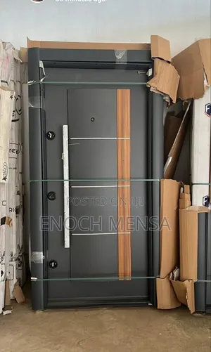 Ced Heavy Door