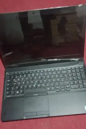 Laptop Dell Latitude 5580 8GB Intel Core I5 SSD 128GB