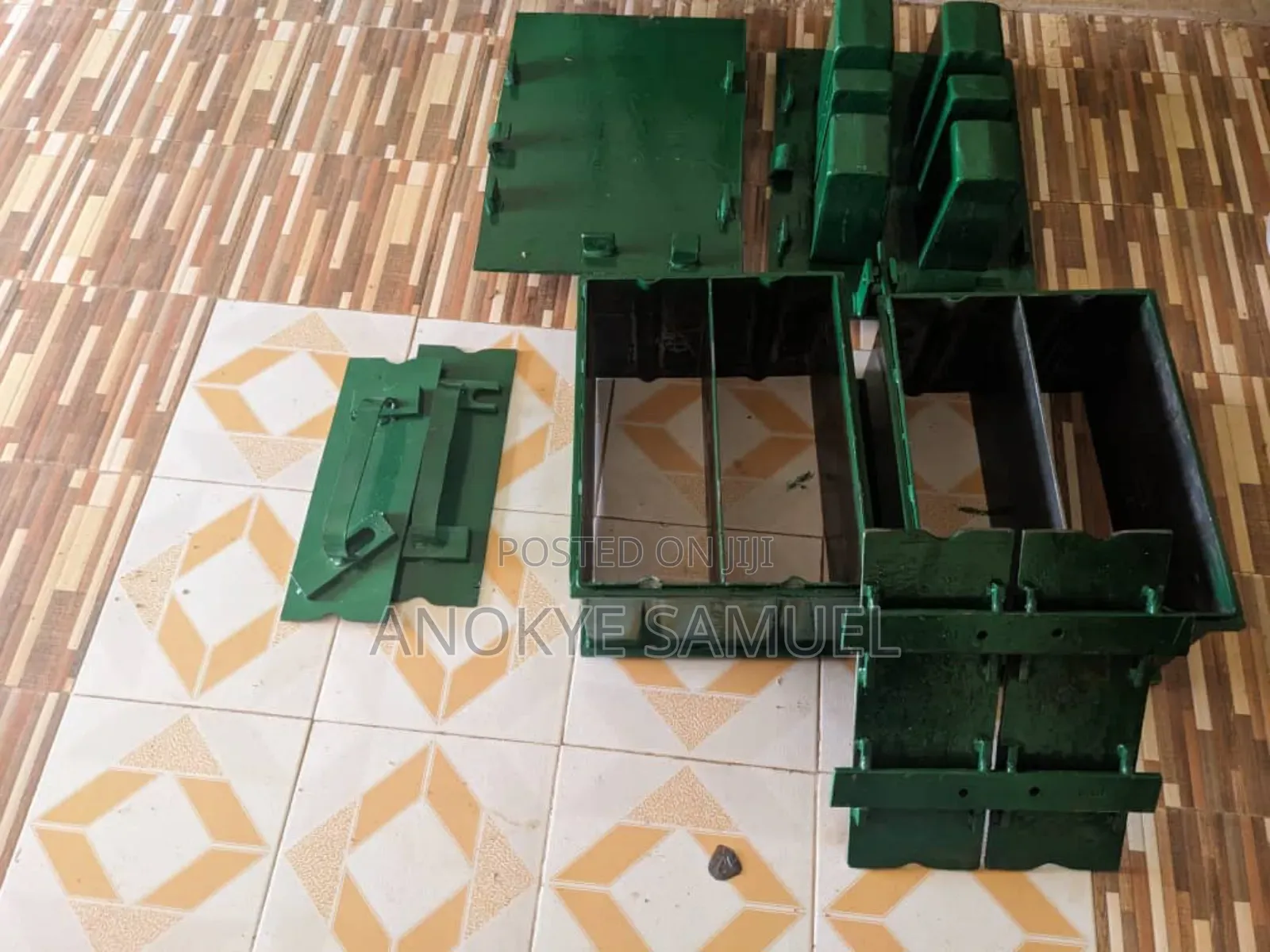 Concrete Block Moulds/Accessories