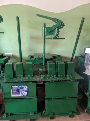 Semi Automatic Concrete Block Machine