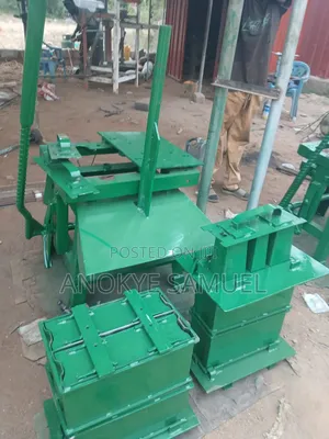 Semi Automatic Concrete Block Machine