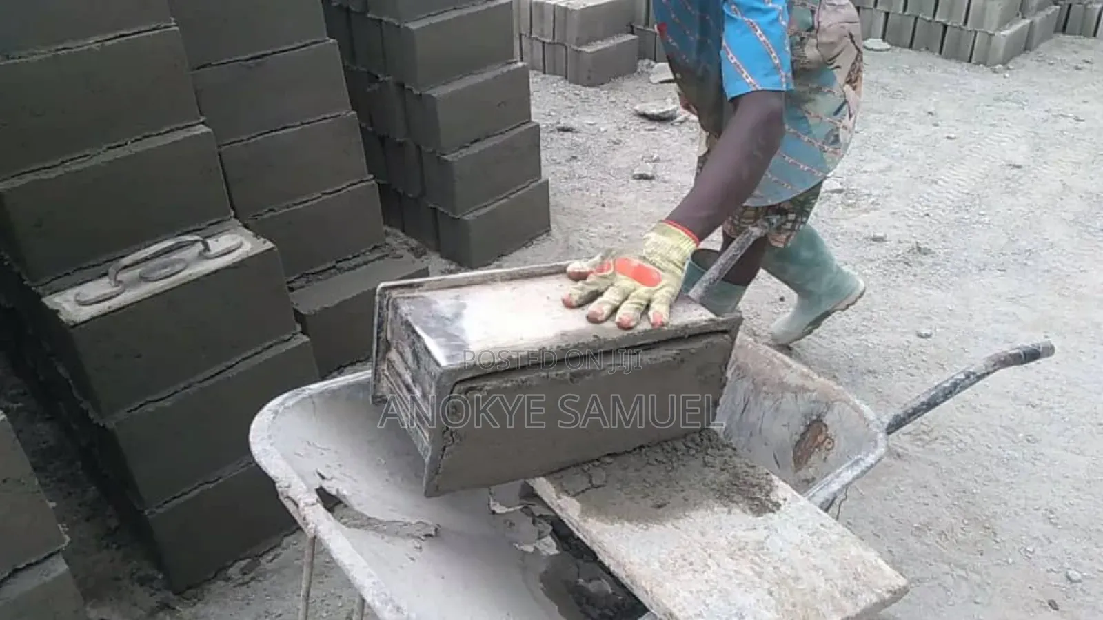Semi Automatic Concrete Block Machine