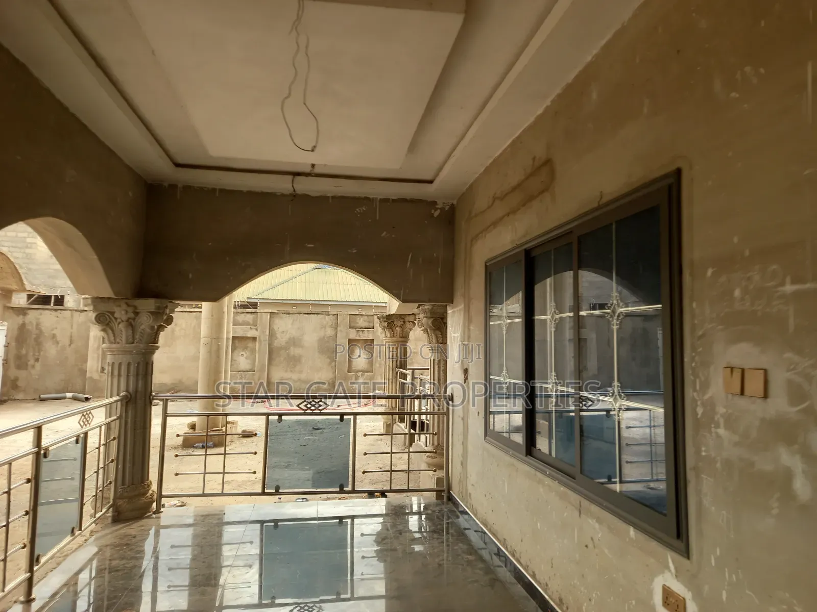 8bdrm House in Kenyasi Adwumam, Kumasi Metropolitan for sale