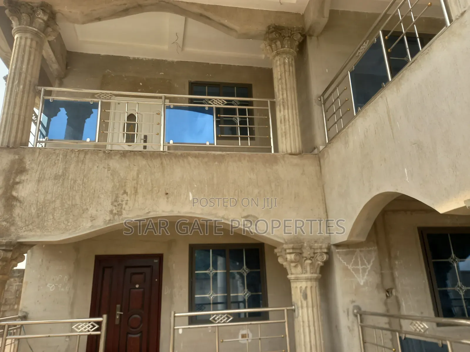 8bdrm House in Kenyasi Adwumam, Kumasi Metropolitan for sale