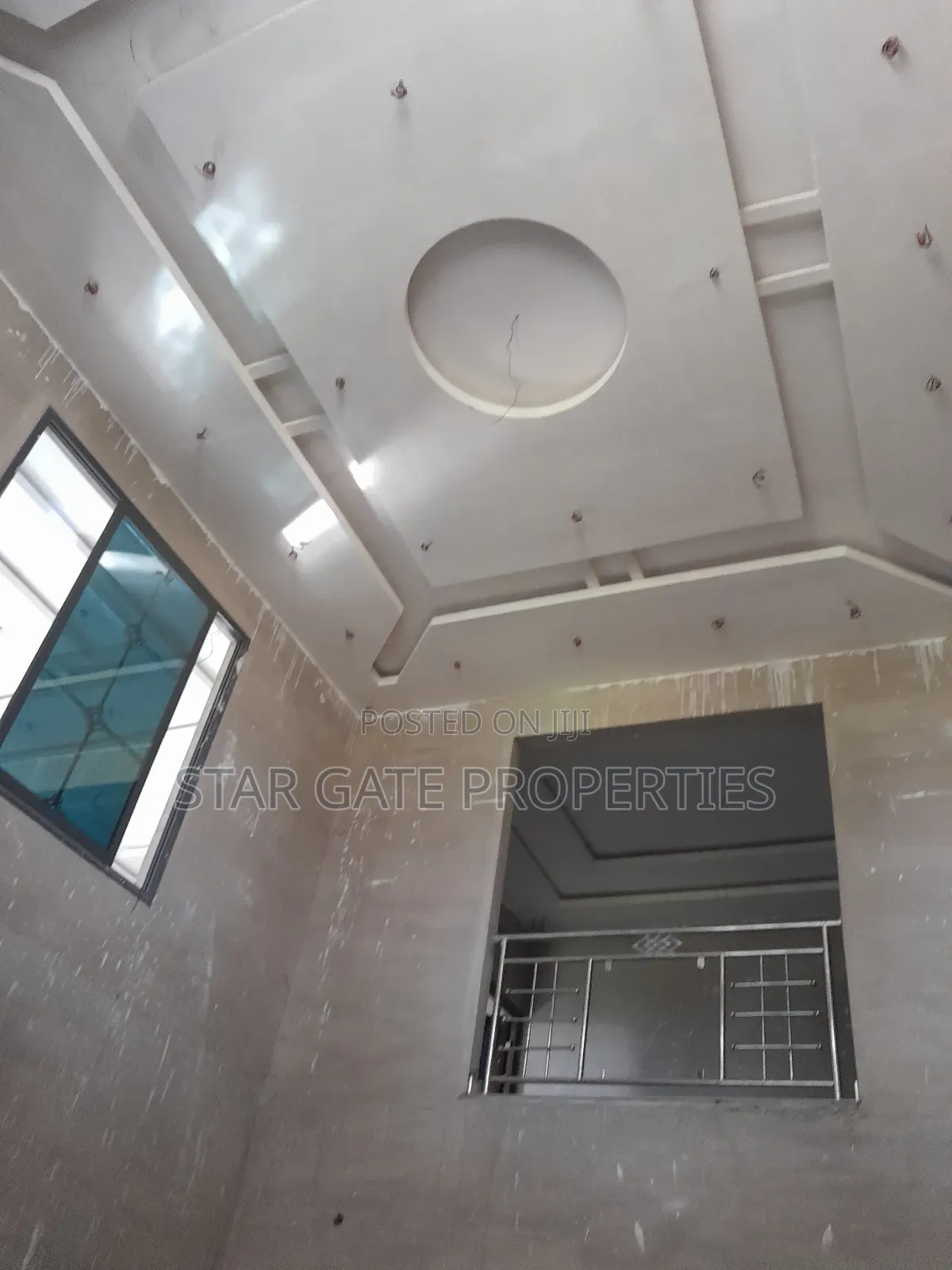 8bdrm House in Kenyasi Adwumam, Kumasi Metropolitan for sale