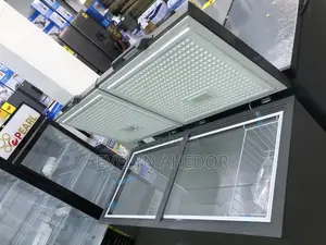Pearl Freezer With 400 Liters and Glass on Top Available