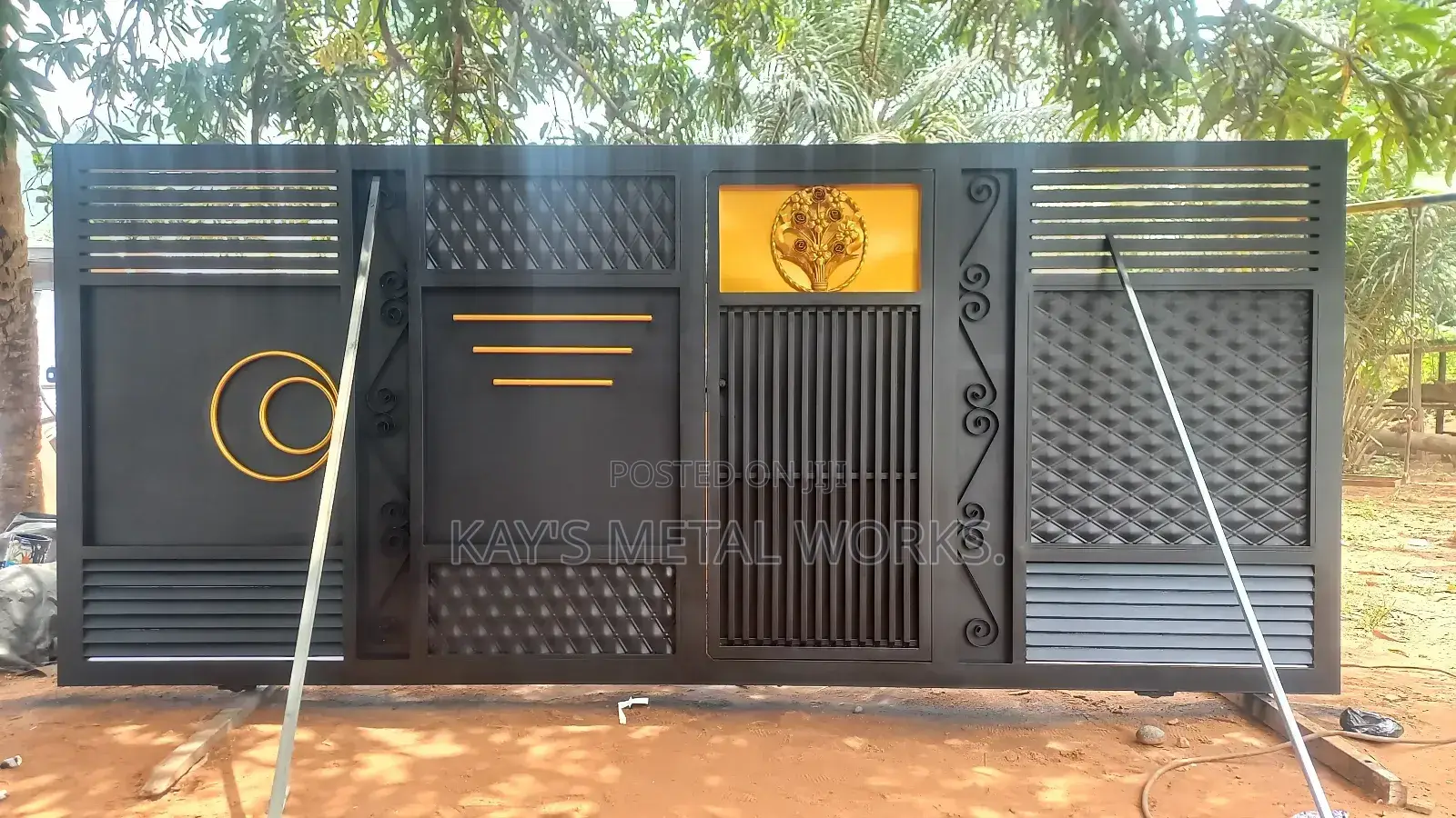 Kay's Round Design Gate