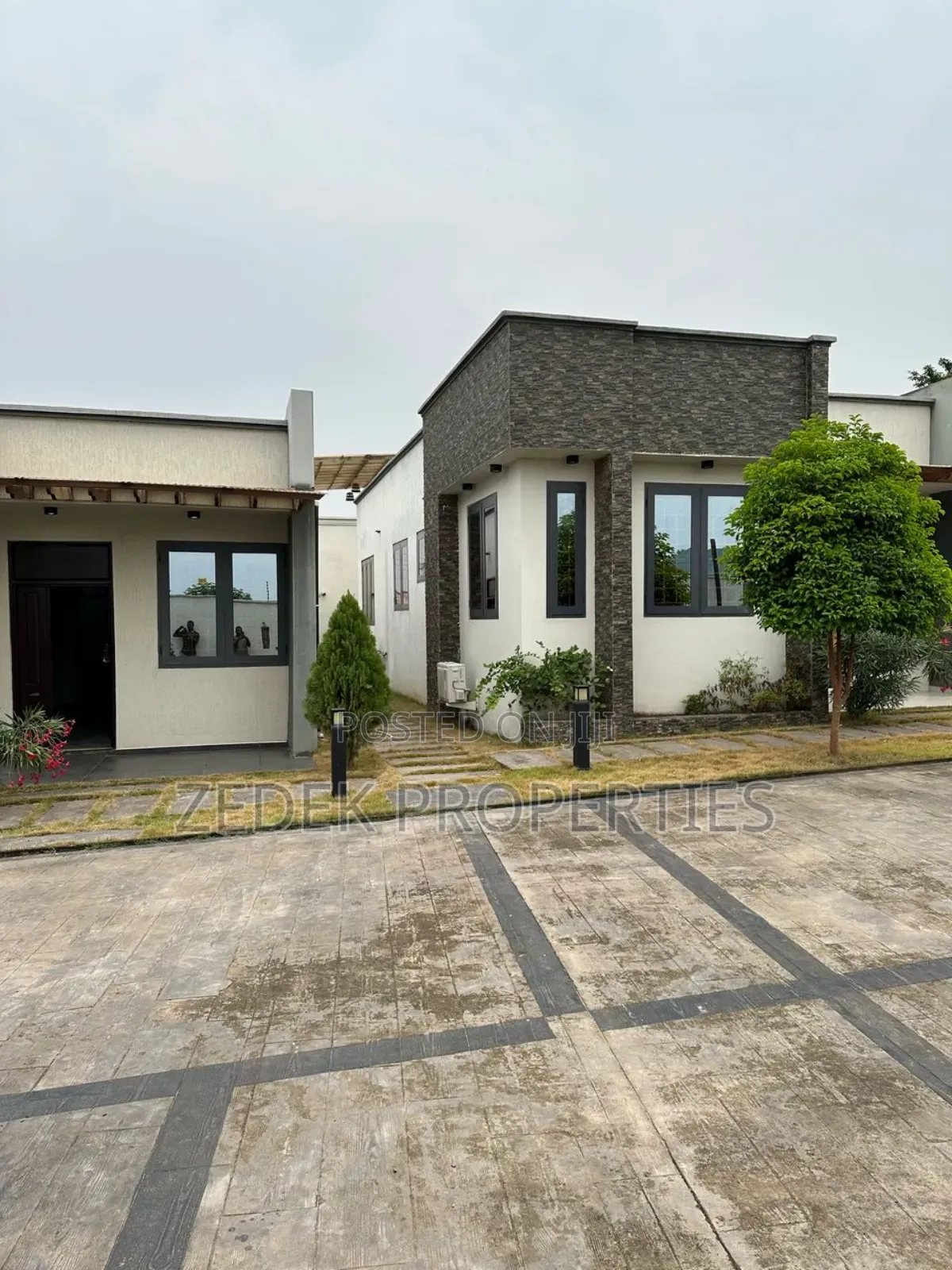 2bdrm House in Kwabenya, Ashomang Estate for rent