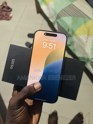 New Apple iPhone 16 Pro 128 GB Gold