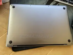 Laptop Apple MacBook Pro 2018 16GB Intel Core I7 SSD 256GB