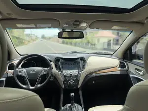 Hyundai Santa Fe 2015 Red