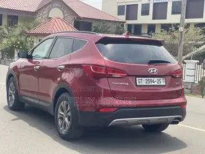 Hyundai Santa Fe 2015 Red