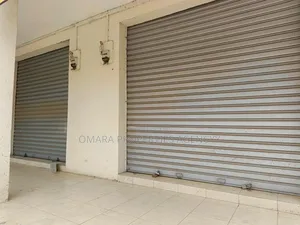 Spacious Shop at Adenta