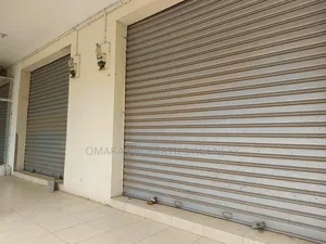 Spacious Shop at Adenta