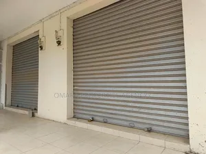 Spacious Shop at Adenta