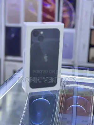 New Apple iPhone 13 128 GB Black