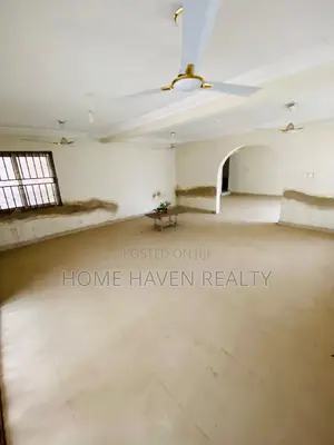 5bdrm House in Westland for rent