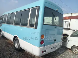 Hyundai County 2012 Blue