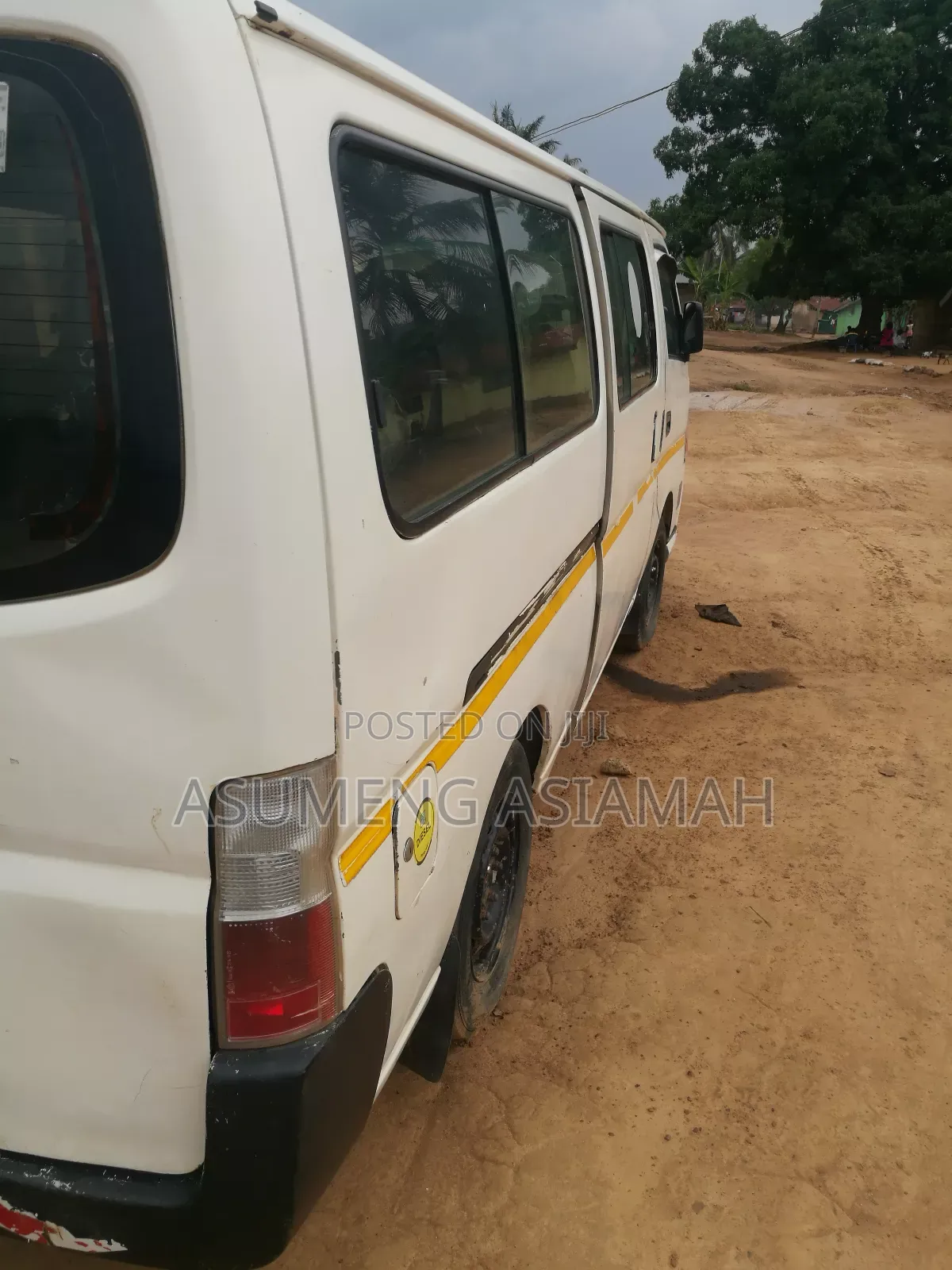 Nissan Caravan (Urvan) 2012 White