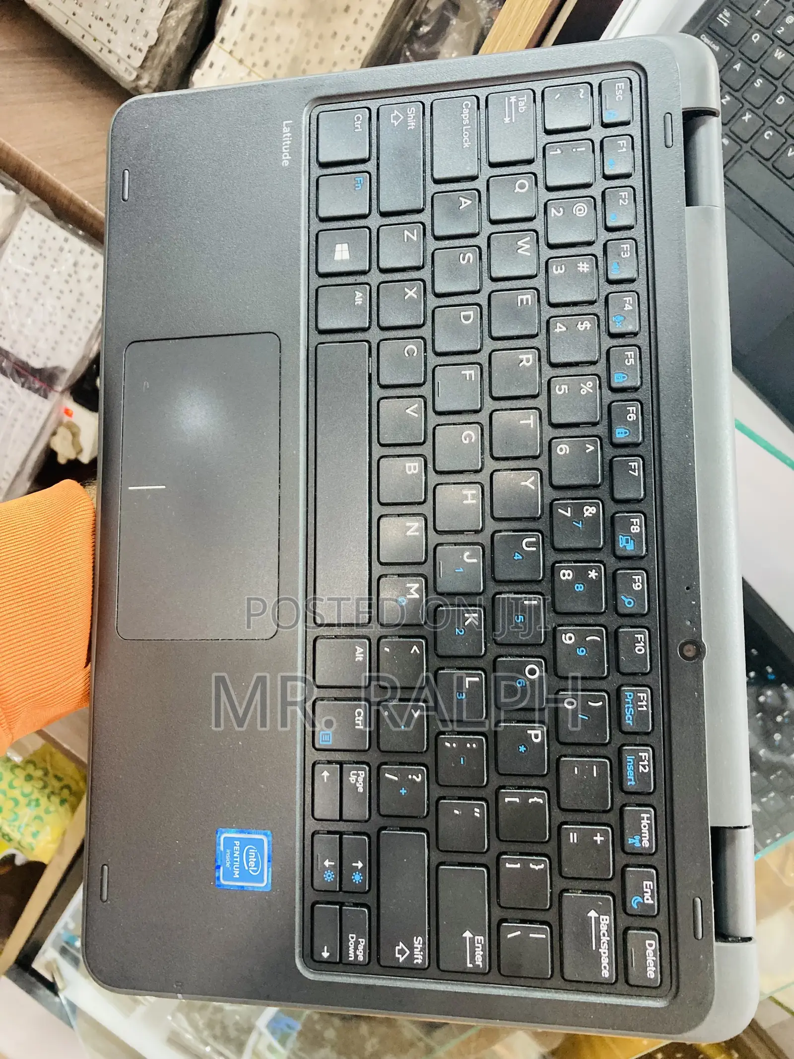 Laptop Dell Latitude 3189 8GB Intel Pentium SSD 128GB