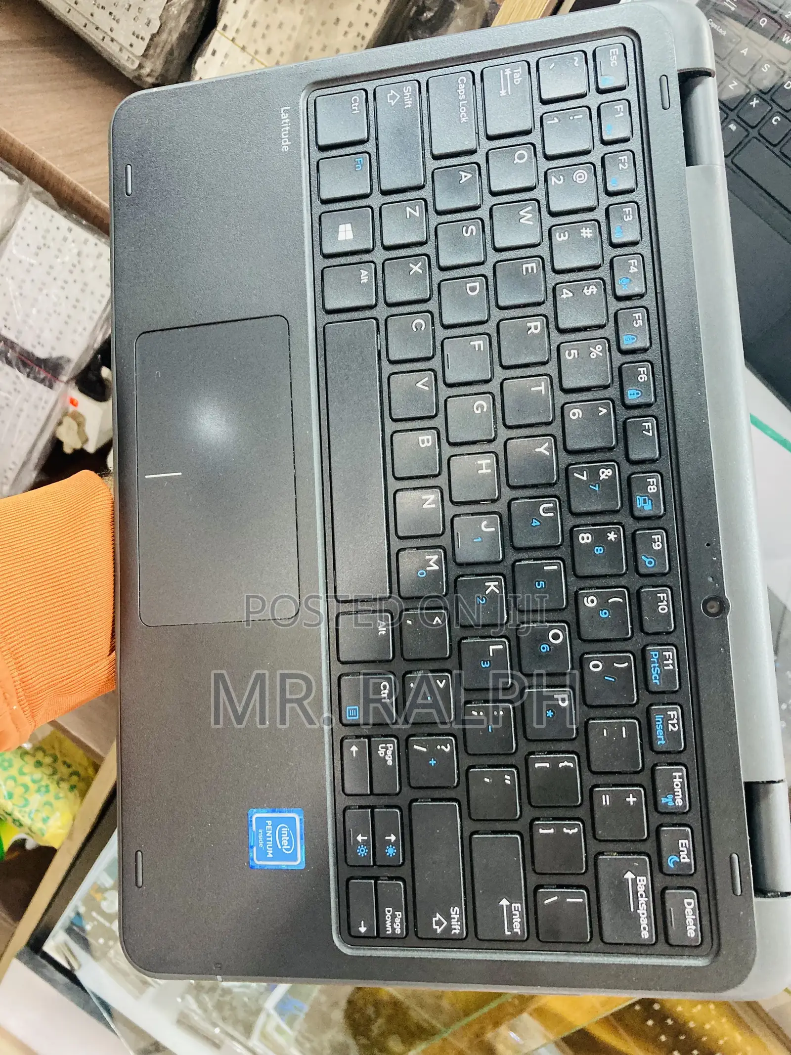 Laptop Dell Latitude 3189 8GB Intel Pentium SSD 128GB