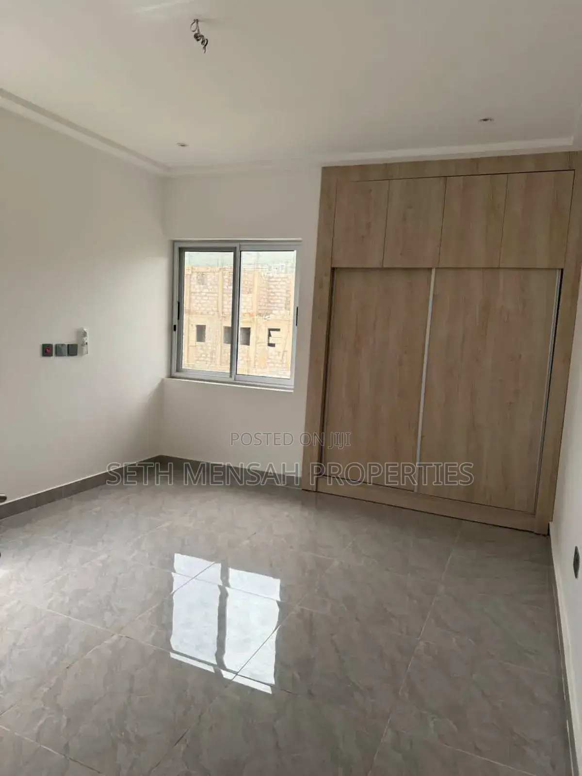 3bdrm House in Skm Properties, Adenta for sale