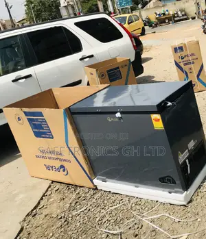 Lockable Pearl PCF-3007-25y Singledoor 250L Chestfreezer