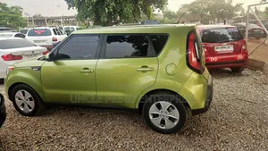 Kia Soul ! 4dr Wagon (2.0L 4cyl 6A) 2014 Green