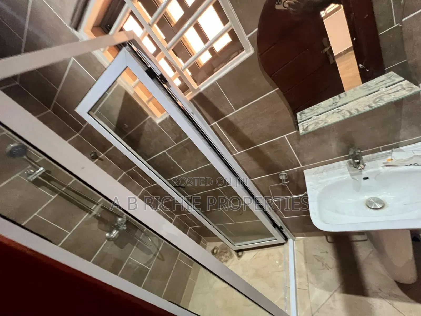 3bdrm House in Ab Richie Properties, Spintex for rent