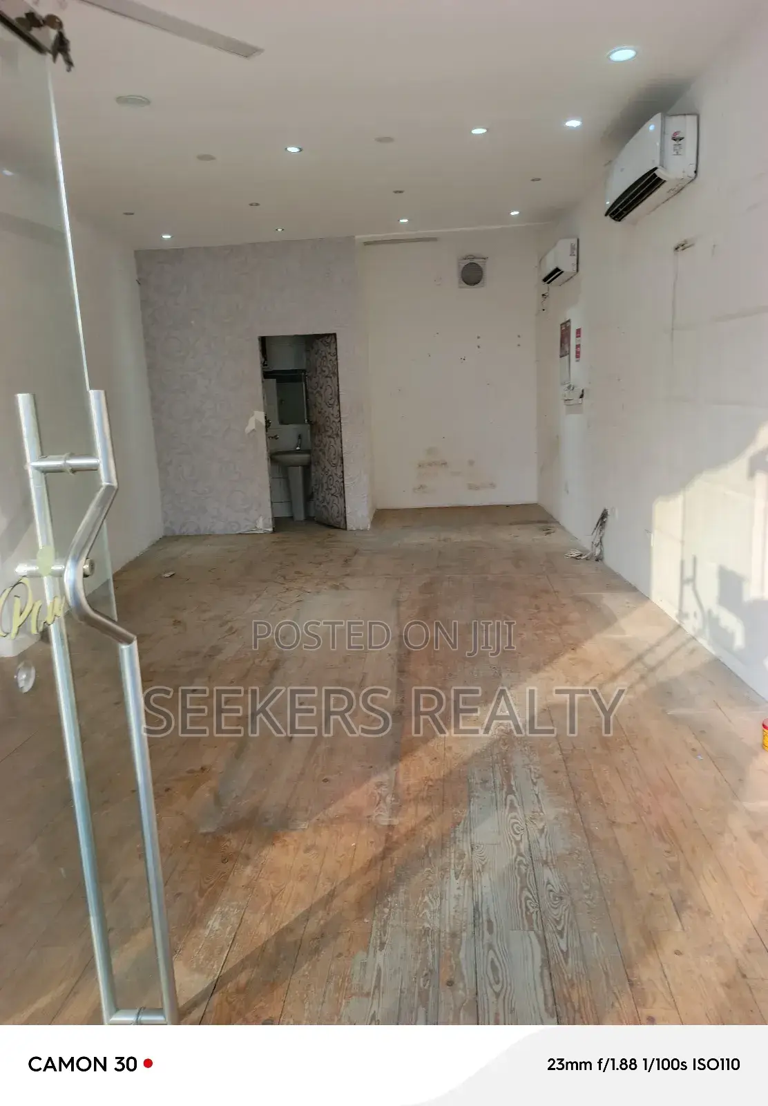 Contemporary Shop on a Busy Street at Labone for Rent