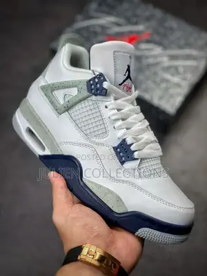 Jordan Retro 4 Midnight Navy