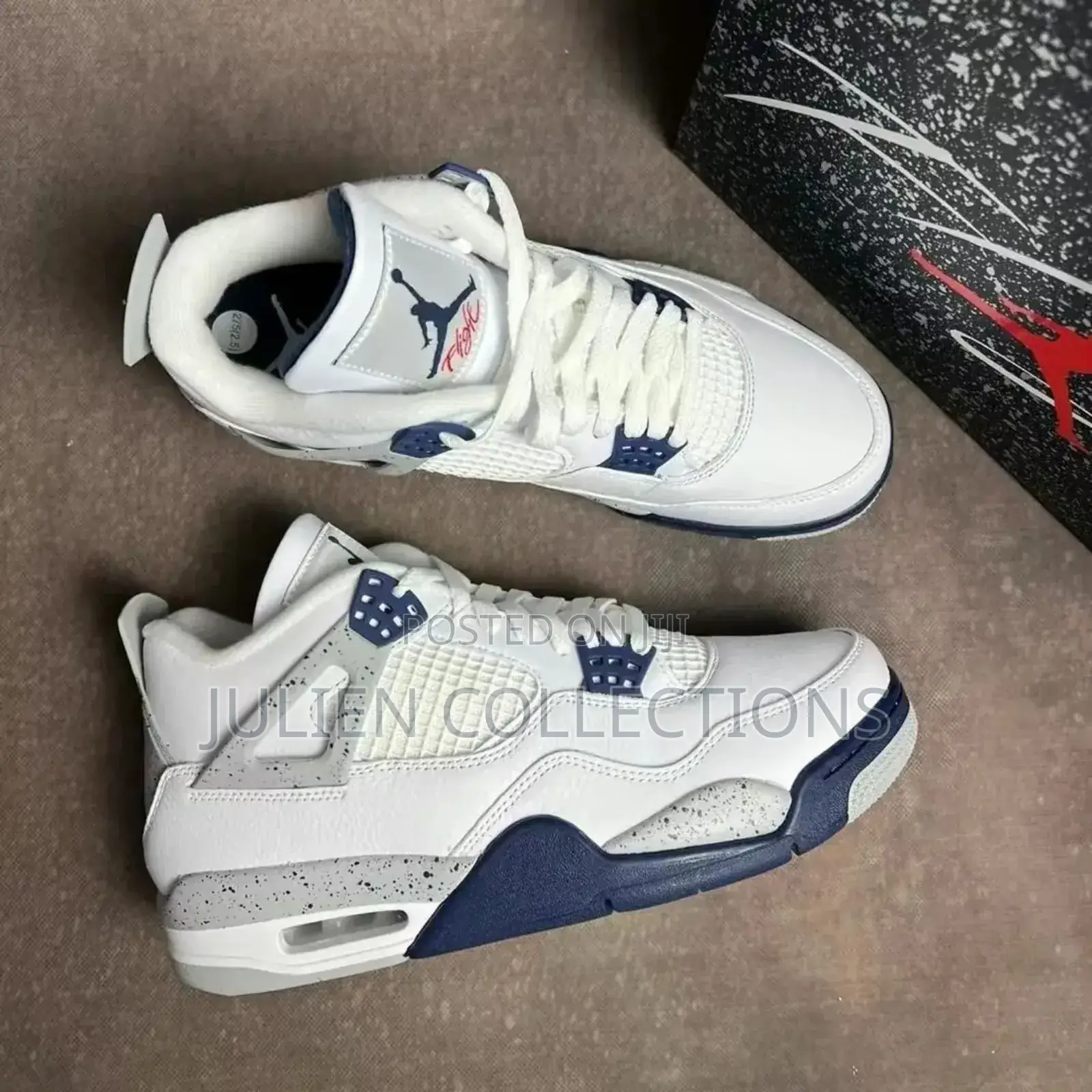 Jordan Retro 4 Midnight Navy