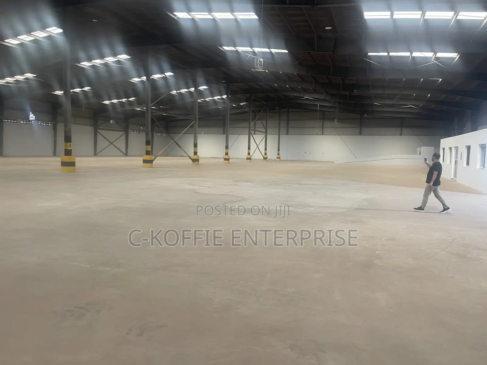 1200 SQM Warehouse at Tema Industrial Area for Rent