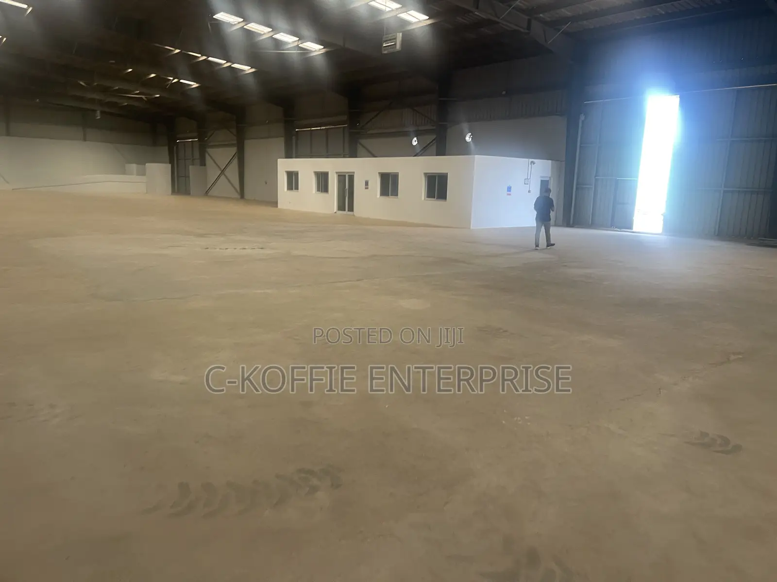 1200 SQM Warehouse at Tema Industrial Area for Rent