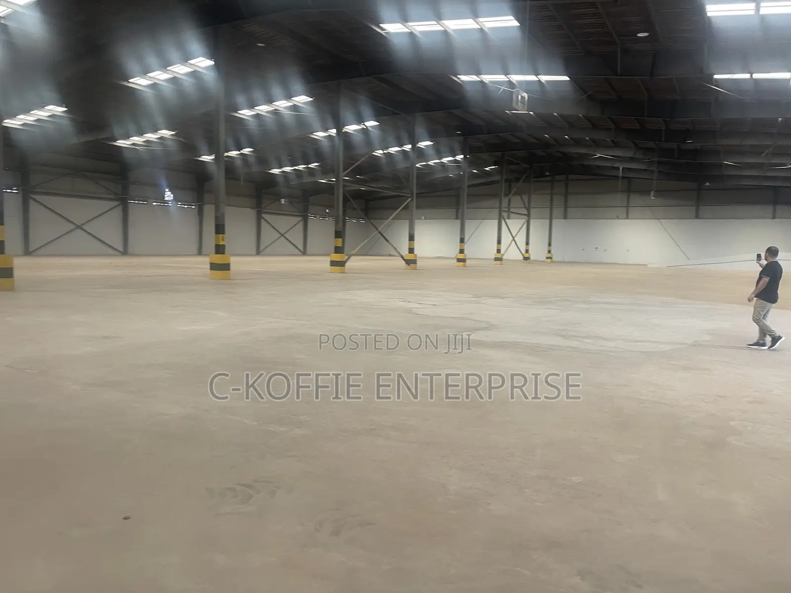 1200 SQM Warehouse at Tema Industrial Area for Rent