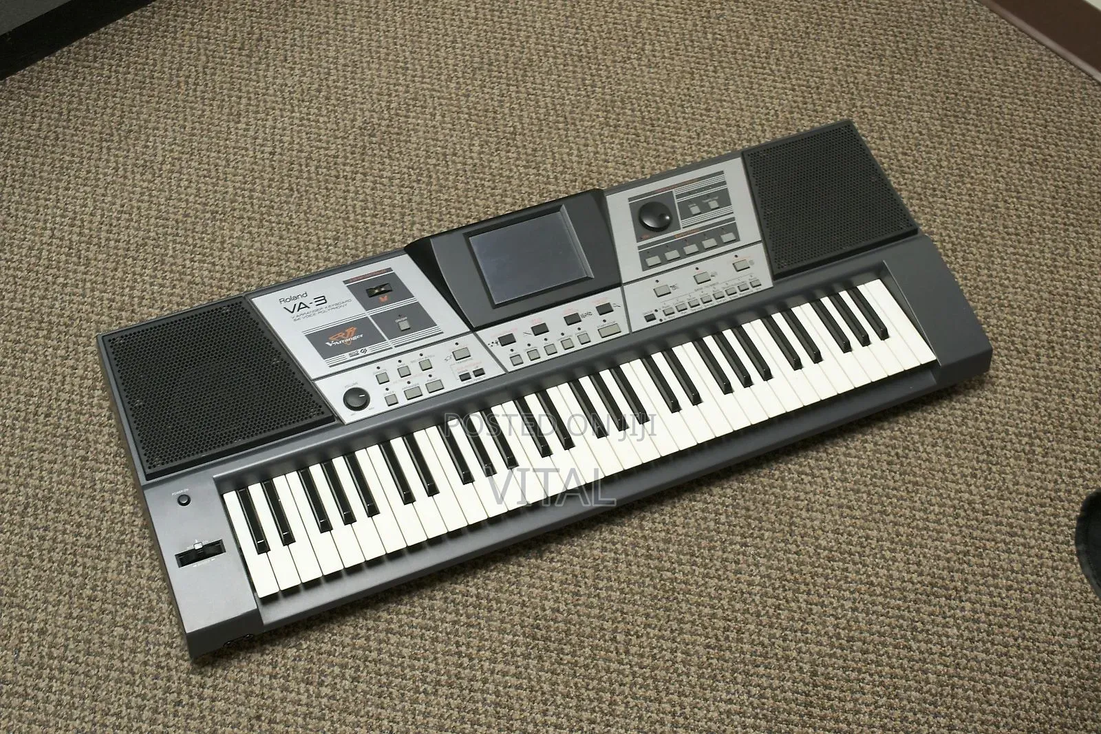 Roland Va3