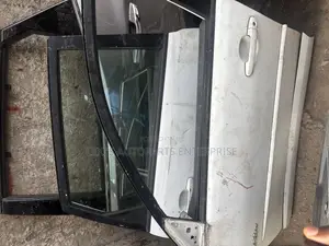 Pontiacvibe 2002,2005 Doors Available