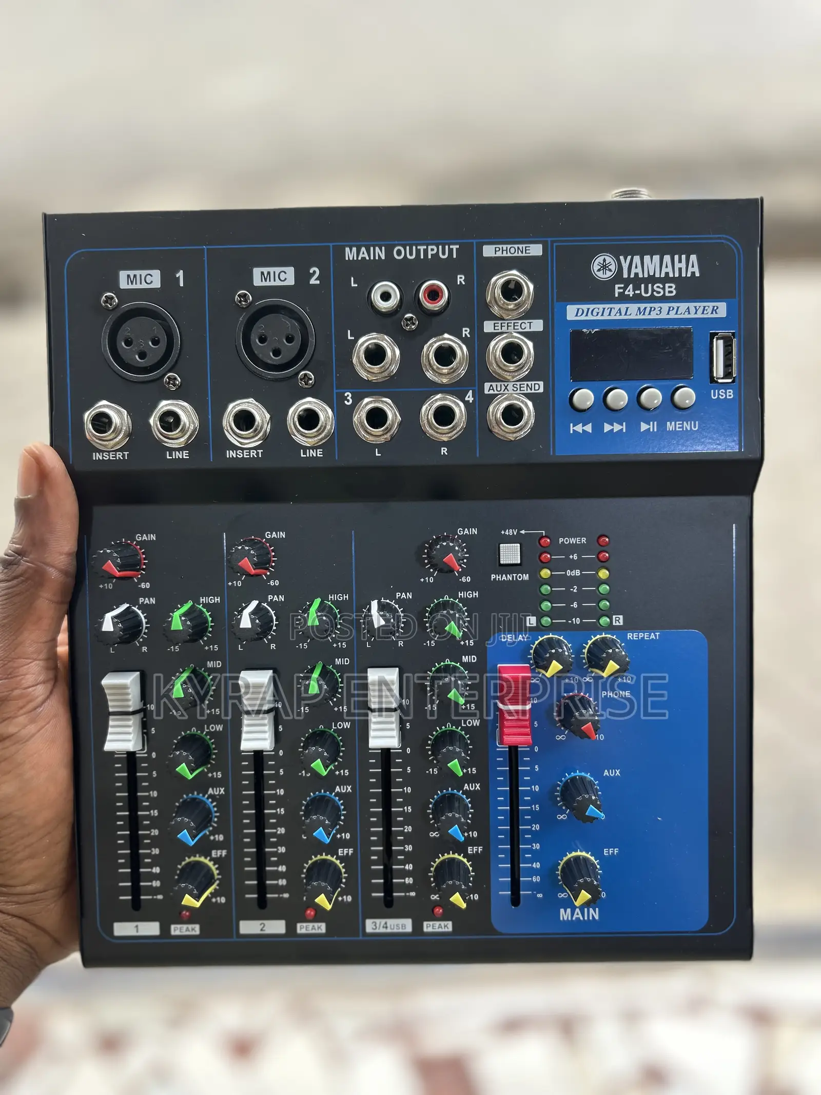 Yamaha F4 Live Mixer